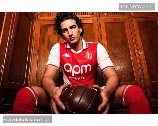 穿红色球衣的足球明星都有哪些 盘点各大球星的标志性战袍