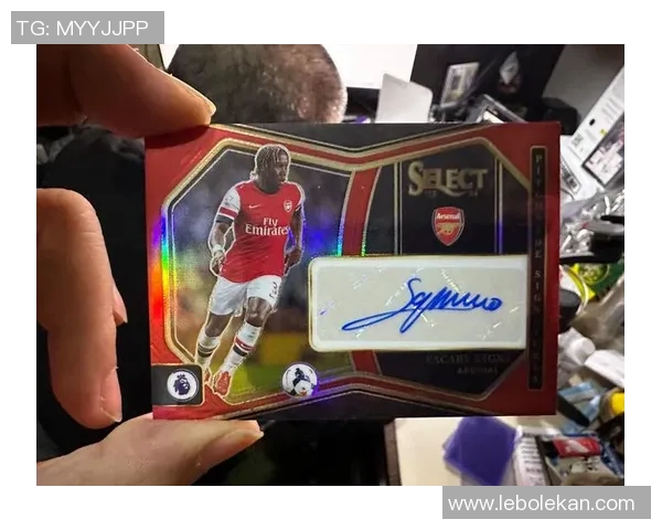 帕尼尼足球卡片中的传奇之星卡佩蒂特：崛起与辉煌的故事