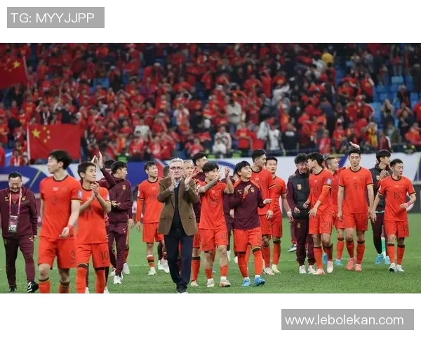 足球球星爱看热闹吗探讨他们如何看待公众事件与娱乐文化